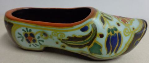 Arnhem pottery decor Persian clog