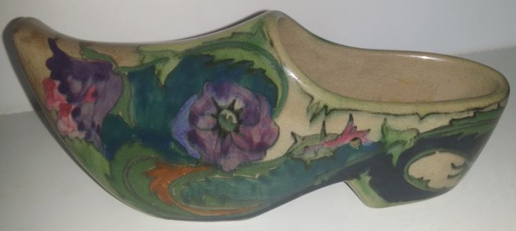 Gouda pottery clog decor floral