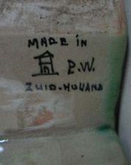 Gouda pottery clog decor floral mark