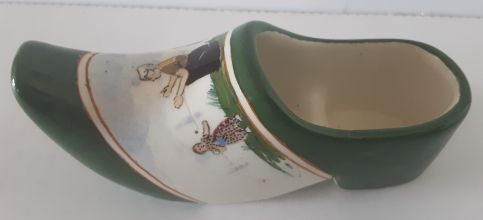 Gouda pottery clog Ivora family