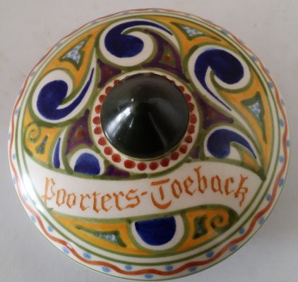 Ivora Gouda pottery pot top