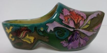 Rozenburg pottery clog flowers front