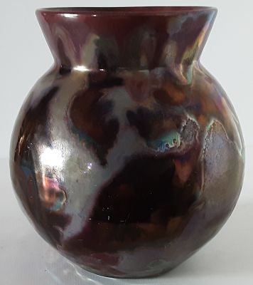 Unique Metalique vase